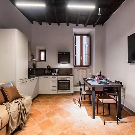 Apartment The Rent - Peaceful Oasis With Garden And Jacuzzi Near The Colosseum Rome