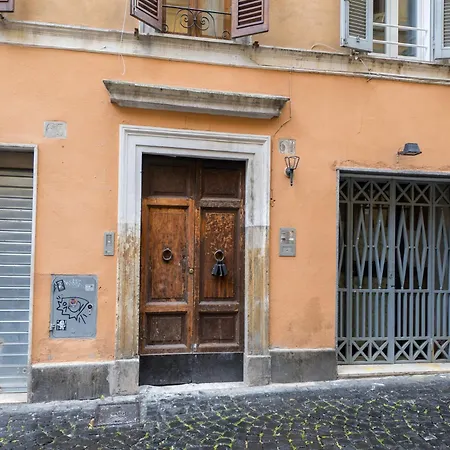 The Rent - Peaceful Oasis With Garden And Jacuzzi Near The Colosseum Apartment Rome