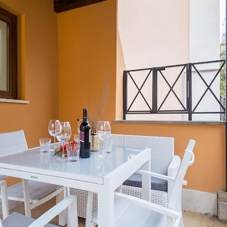 The Rent - Peaceful Oasis With Garden And Jacuzzi Near The Colosseum * Rome