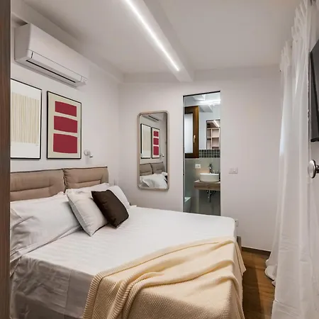 The Rent - Peaceful Oasis With Garden And Jacuzzi Near The Colosseum * Rome