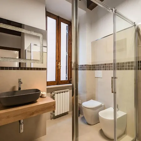 The Rent - Peaceful Oasis With Garden And Jacuzzi Near The Colosseum Apartment *