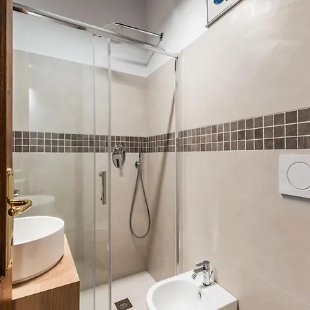 Apartment The Rent - Peaceful Oasis With Garden And Jacuzzi Near The Colosseum Rome